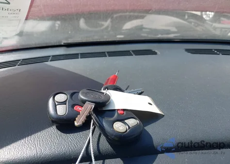 2000 Chevrolet Silverado 1500 Ls from USA, damaged, VIN 1GCEK14T5YE354010